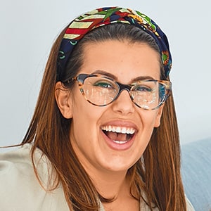 Porträt von Sarah Yilmaz, Marketing Trainerin für Funnel, E-Mail und CRO