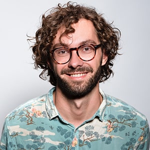 Porträt von Tom Becker, Projektleitung für Online Marketing Kurse und Praxis